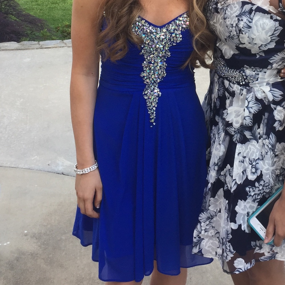 Beautiful formal/prom dress! ONLY WORN ONCE!